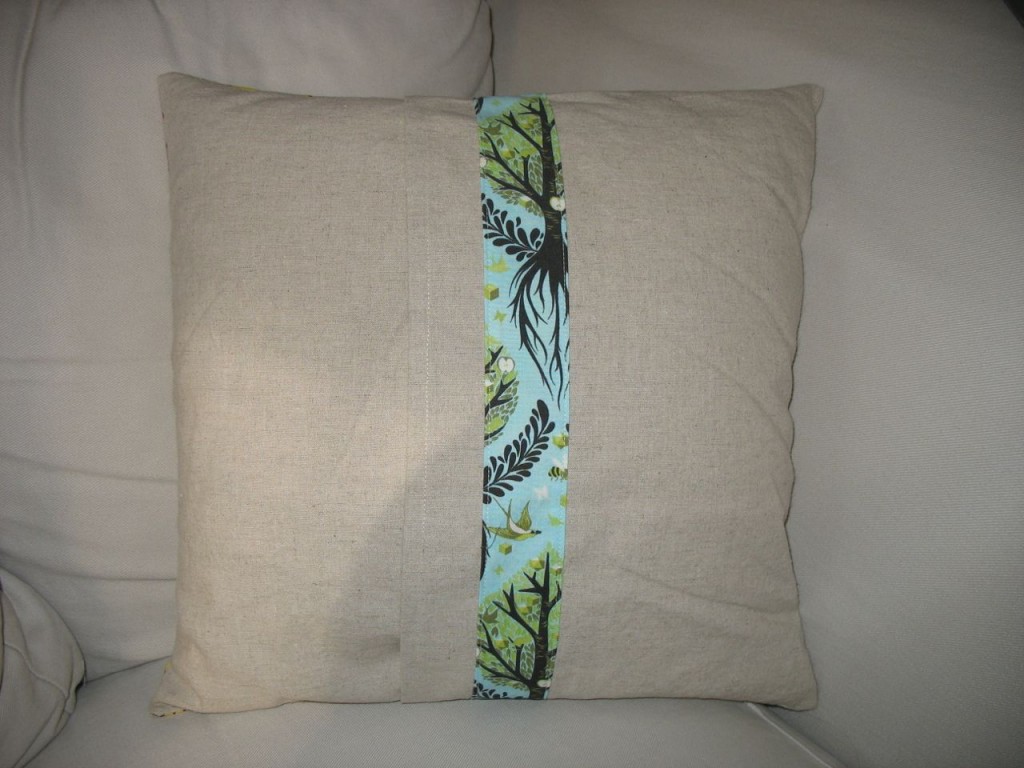 Tula Pillow back by Sylvia Schaefer