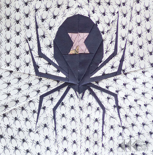 Small Spooky Spider | Flying Parrot Quilts