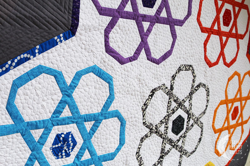 detail of Atomic Affair by Sylvia Schaefer/Flying Parrot Quilts | www.flyingparrotquilts.com